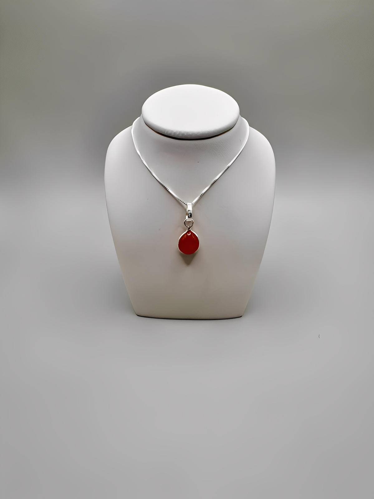 CARNELIAN TEARDROP SILVER NECKLACE