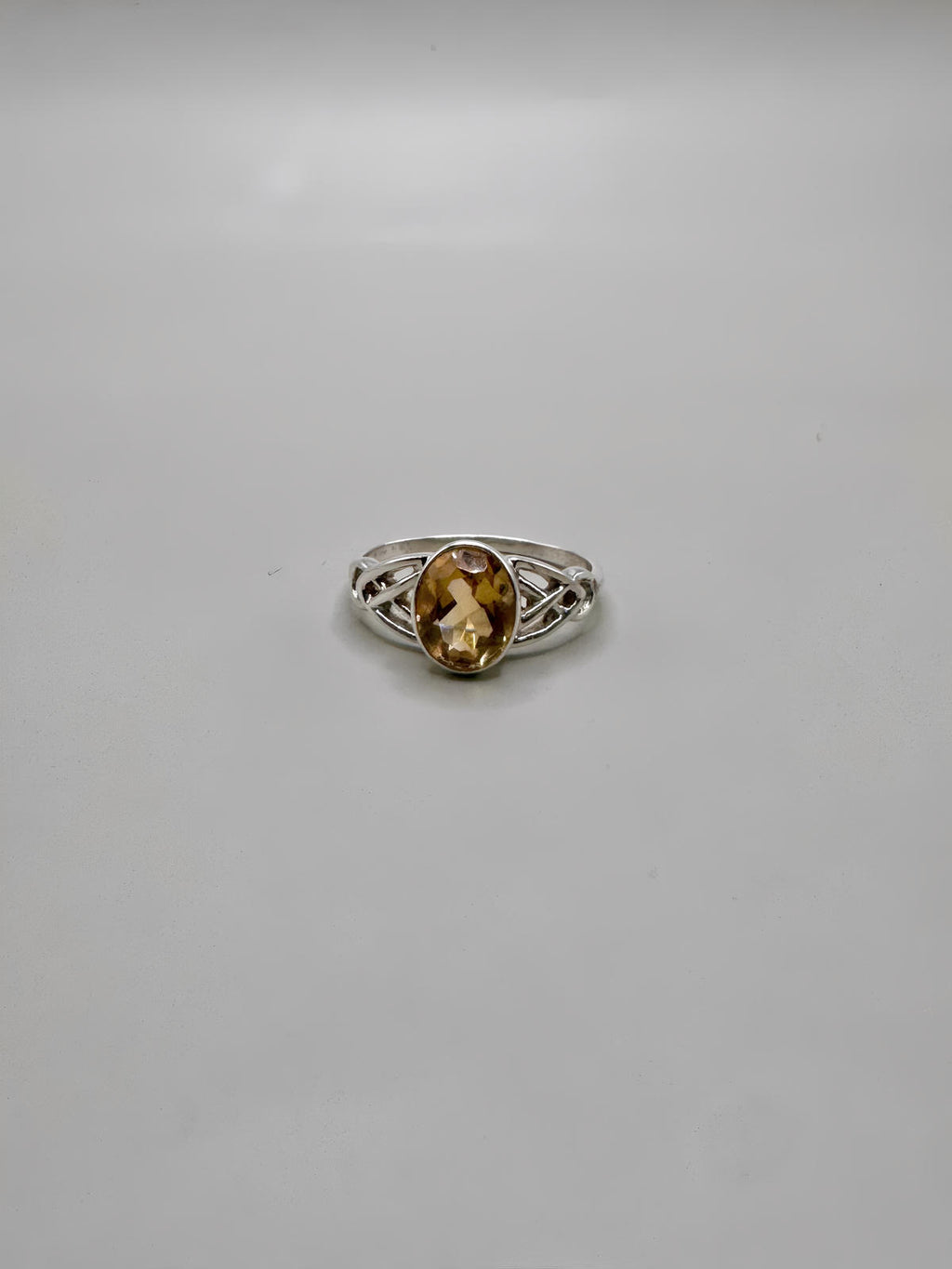 CITRINE OVAL RING