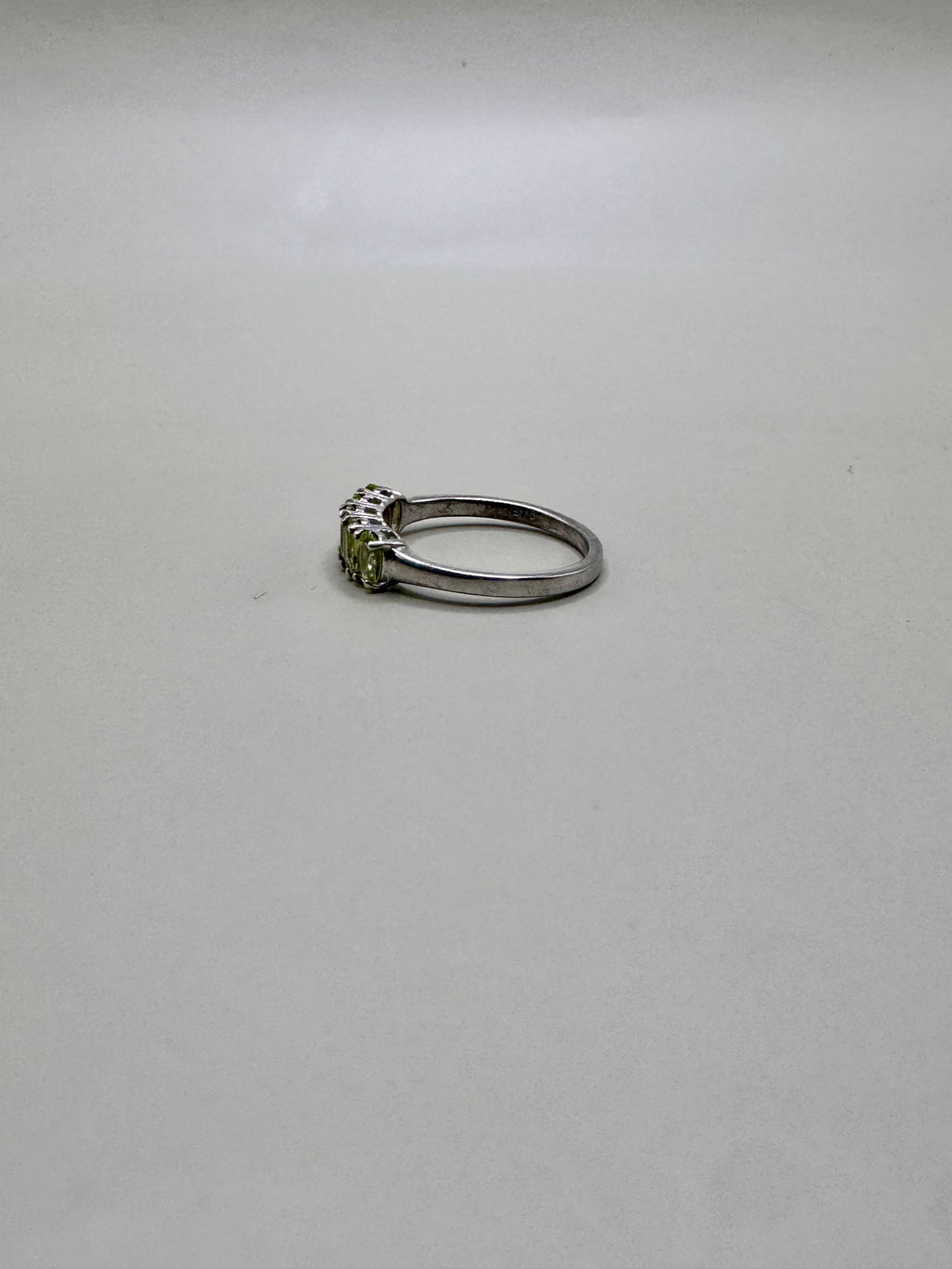 PERIDOT RING