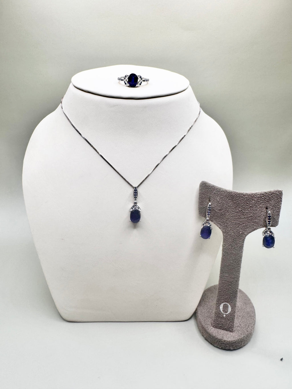 BLUE SAPPHIRE SET