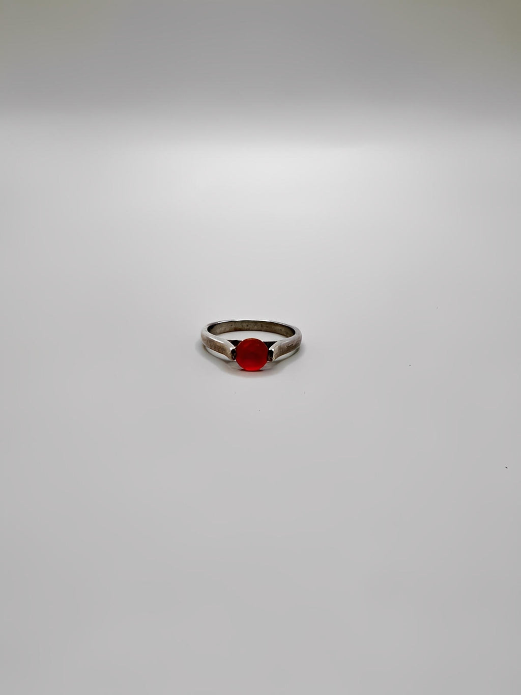 CARNELIAN SILVER RING
